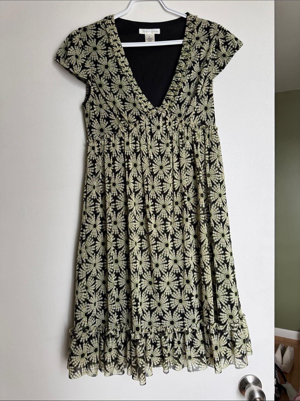 Floral V-Neck Midi Dress in Black and Pale Green